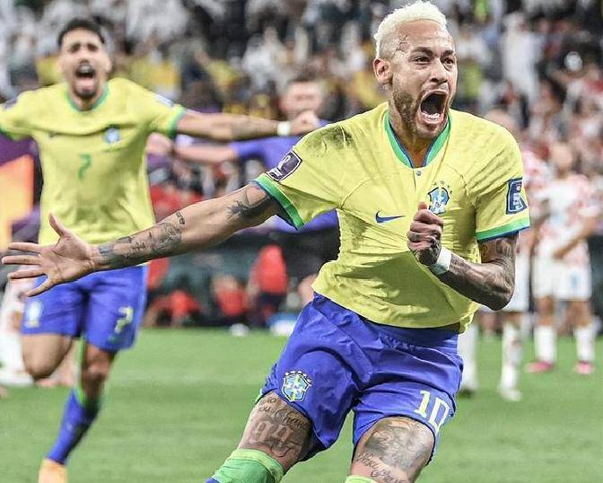 开云体育官网-关于内马尔在尤文图斯比赛中高光表现曼联内部会议纪要流出——清晨远射贴柱之后，风云突变俄克拉荷马雷霆转会期临场应变的信息